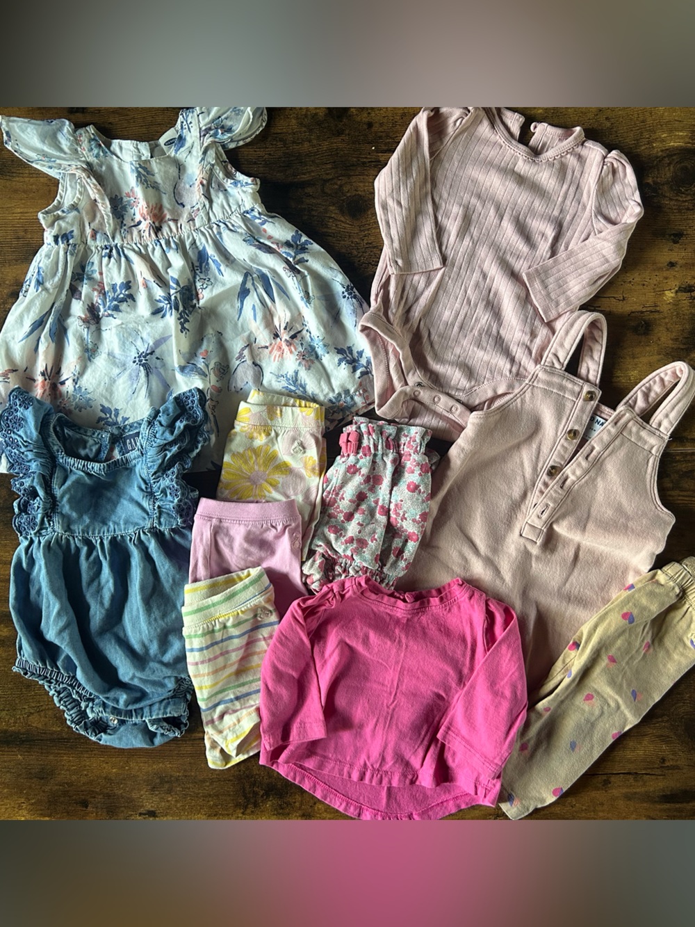 GAP + Old NavyMulti-Piece Girls Bottoms & Tops Lot in Pink, Blue, White, Yellow
